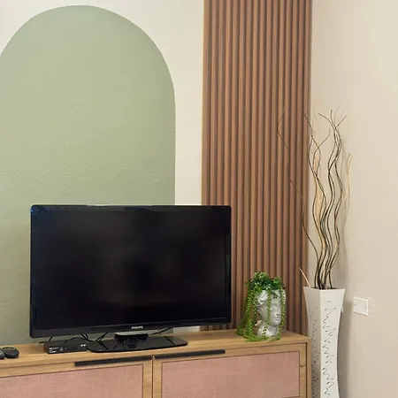 Downtown And Mountain View Floor * ティラナ